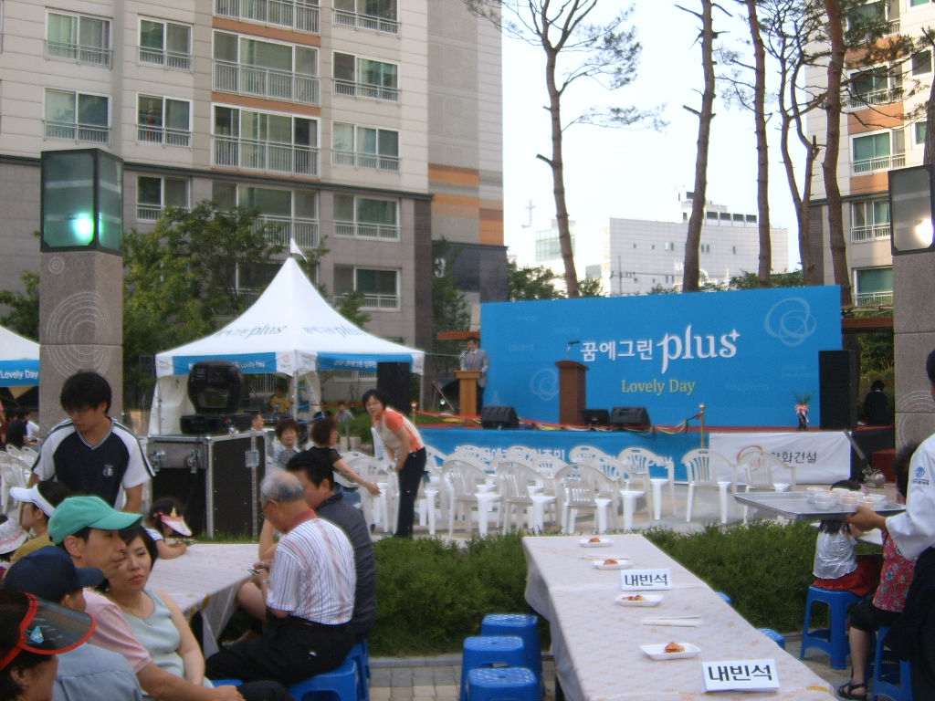 SUC52008.JPG